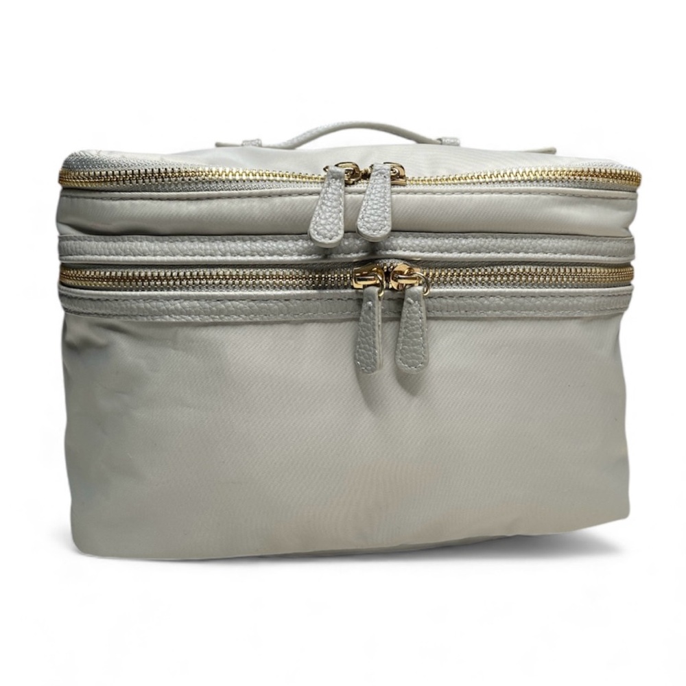 Trish McEvoy® Train Case Dove Grey